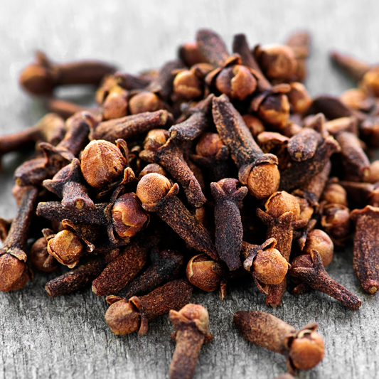 Organic Clove Essential Oil